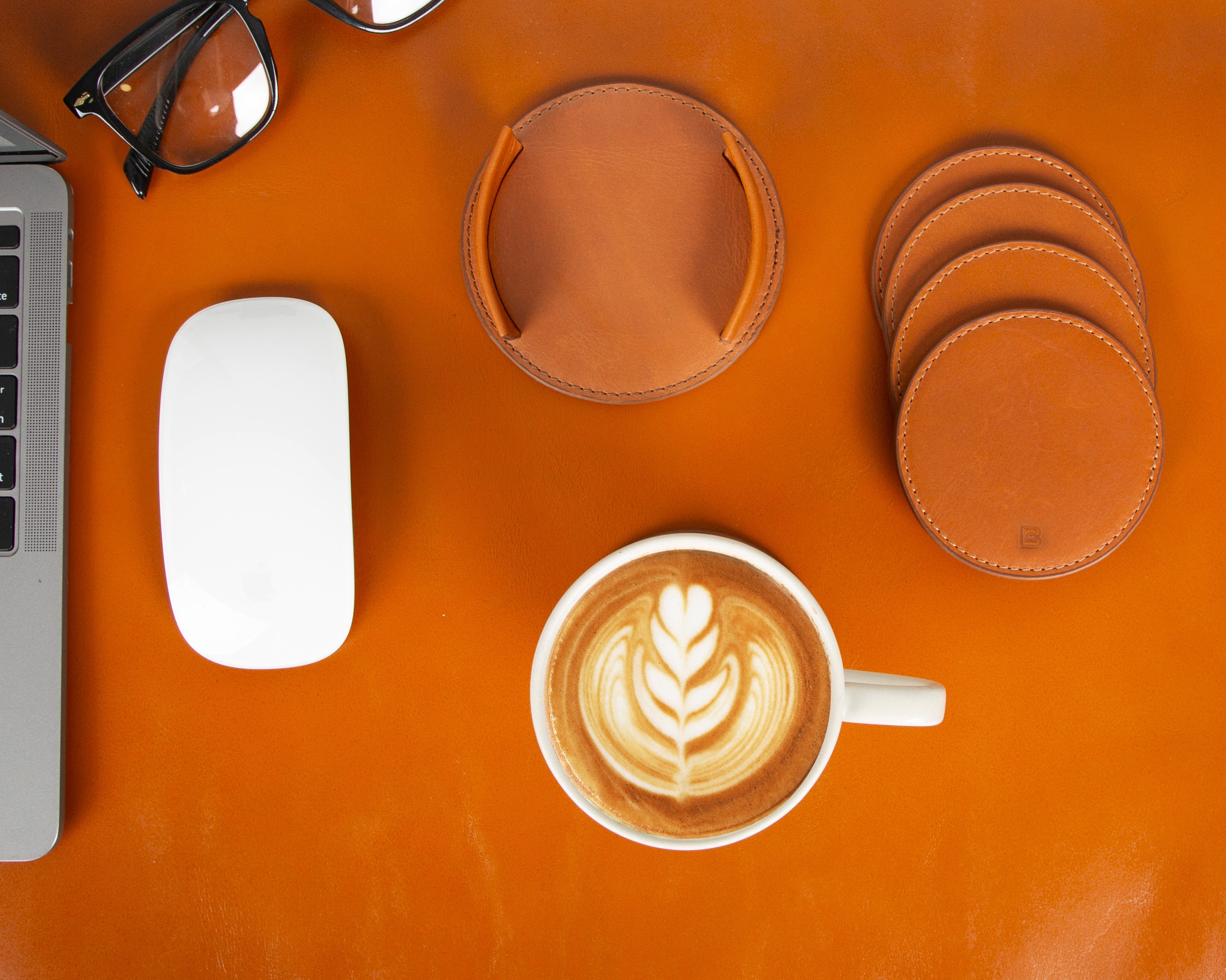 Lavion Handgefertigtes Leder Untersetzer-Set (5 Stück + Halter)