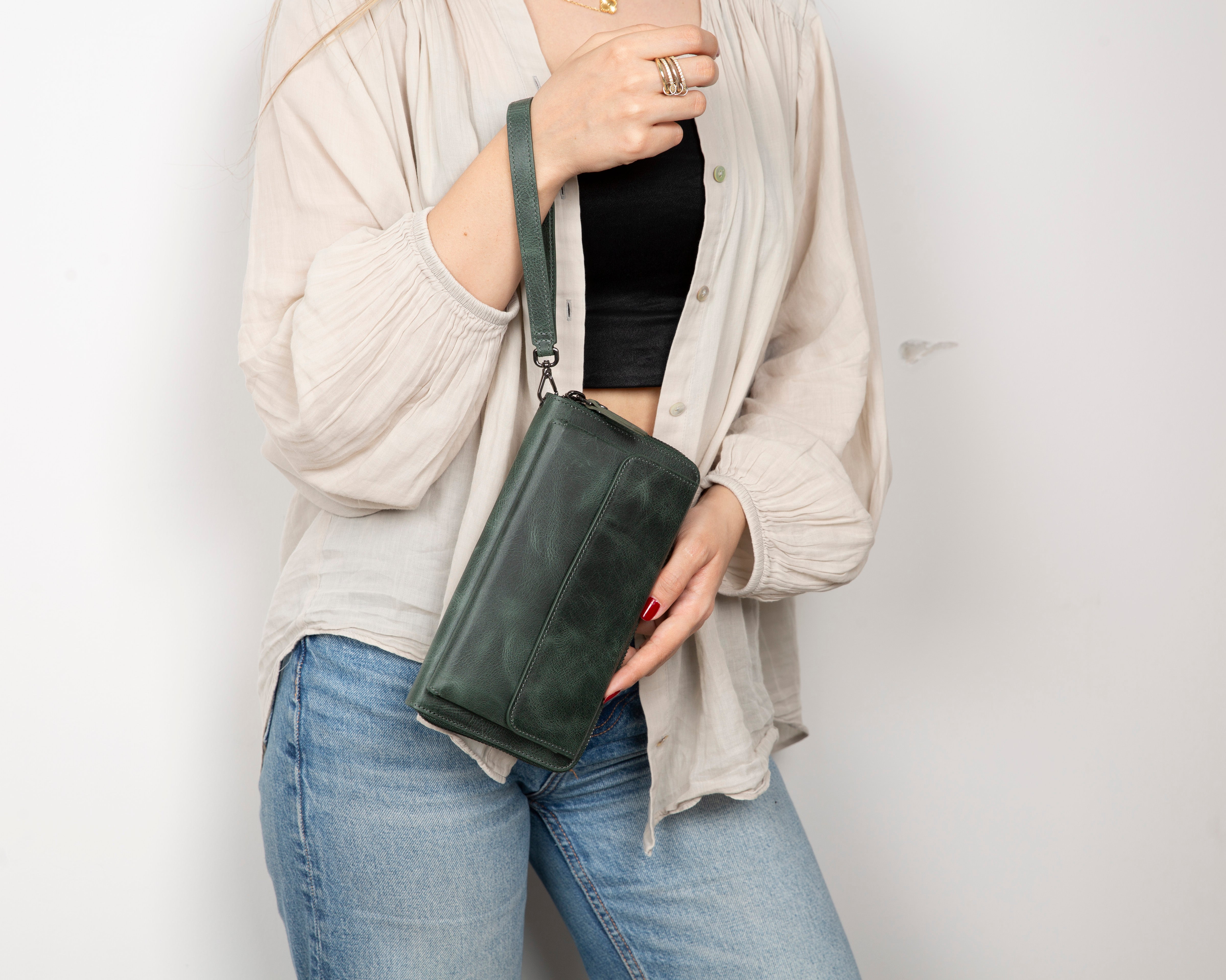 Aristo – Leder Geldbörse mit Handyfach (12 Kartenfaecher, Magnetisch, Handgelenksschlaufe)