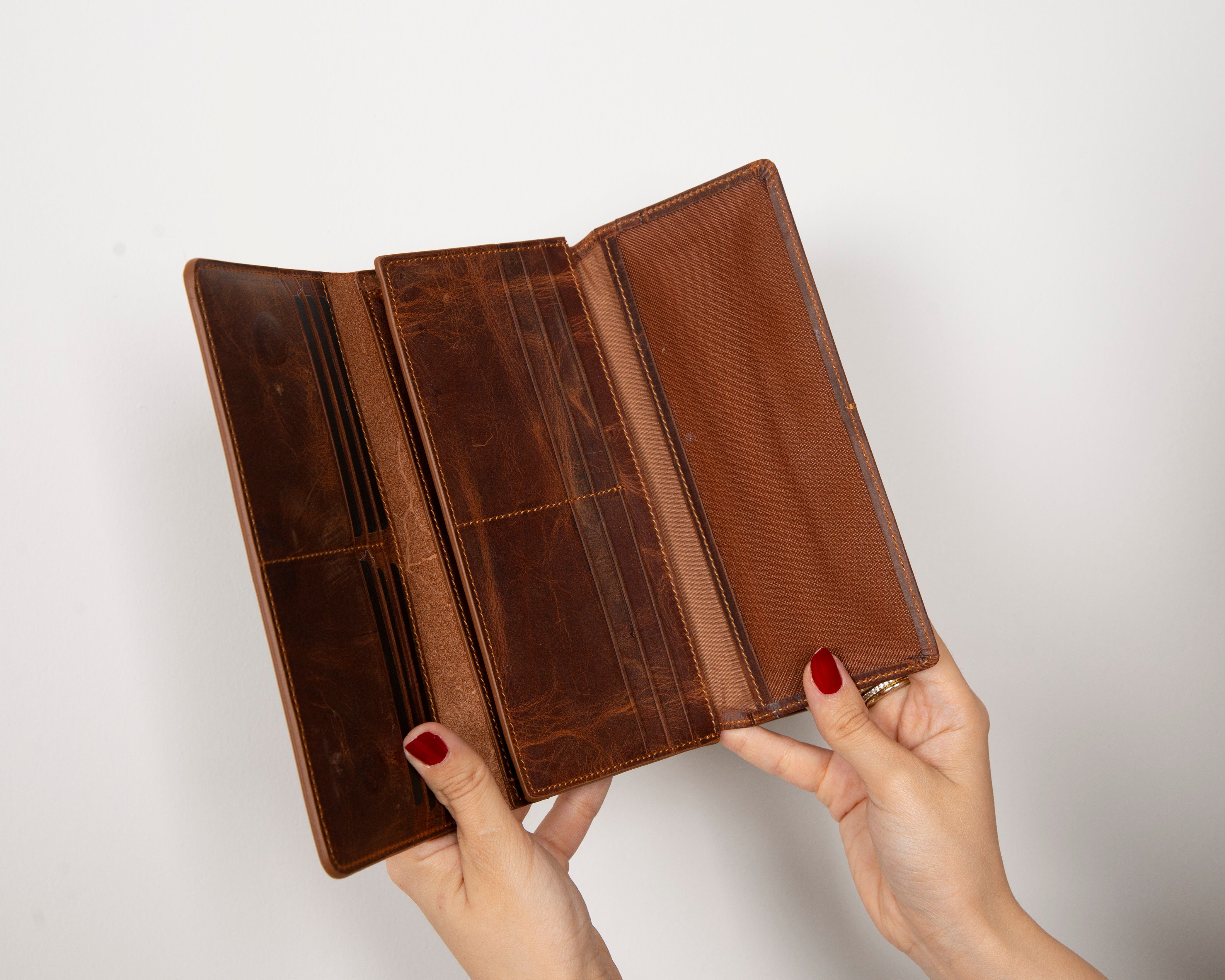 Noble – Damen Leder Geldbörse mit 16 Kartenfächern (Handyfach, Magnetverschluss)