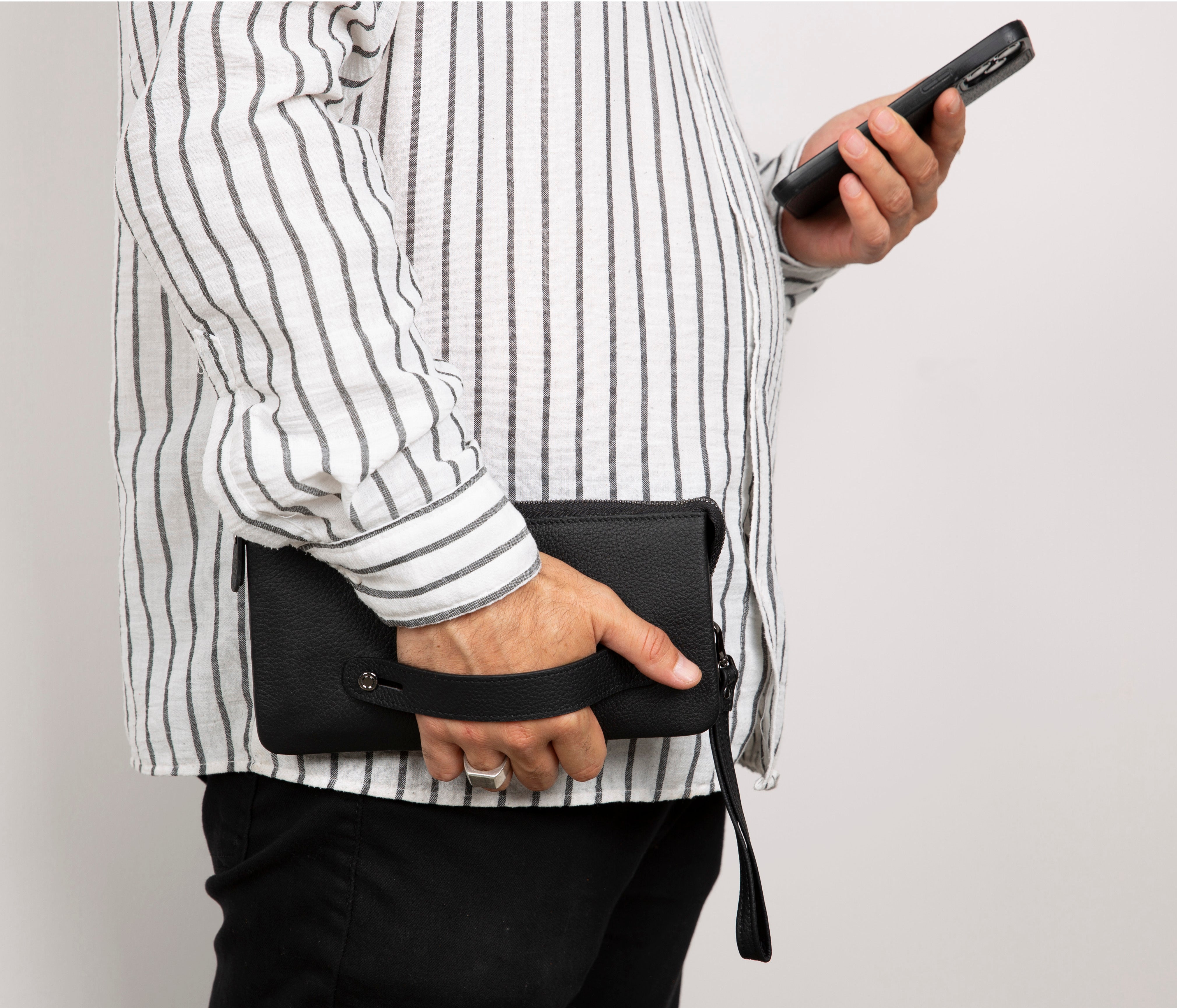 Prestige Damen Leder Tasche mit Handgelenkschlaufe (Magnetverschluss, Reissverschlussfächer)