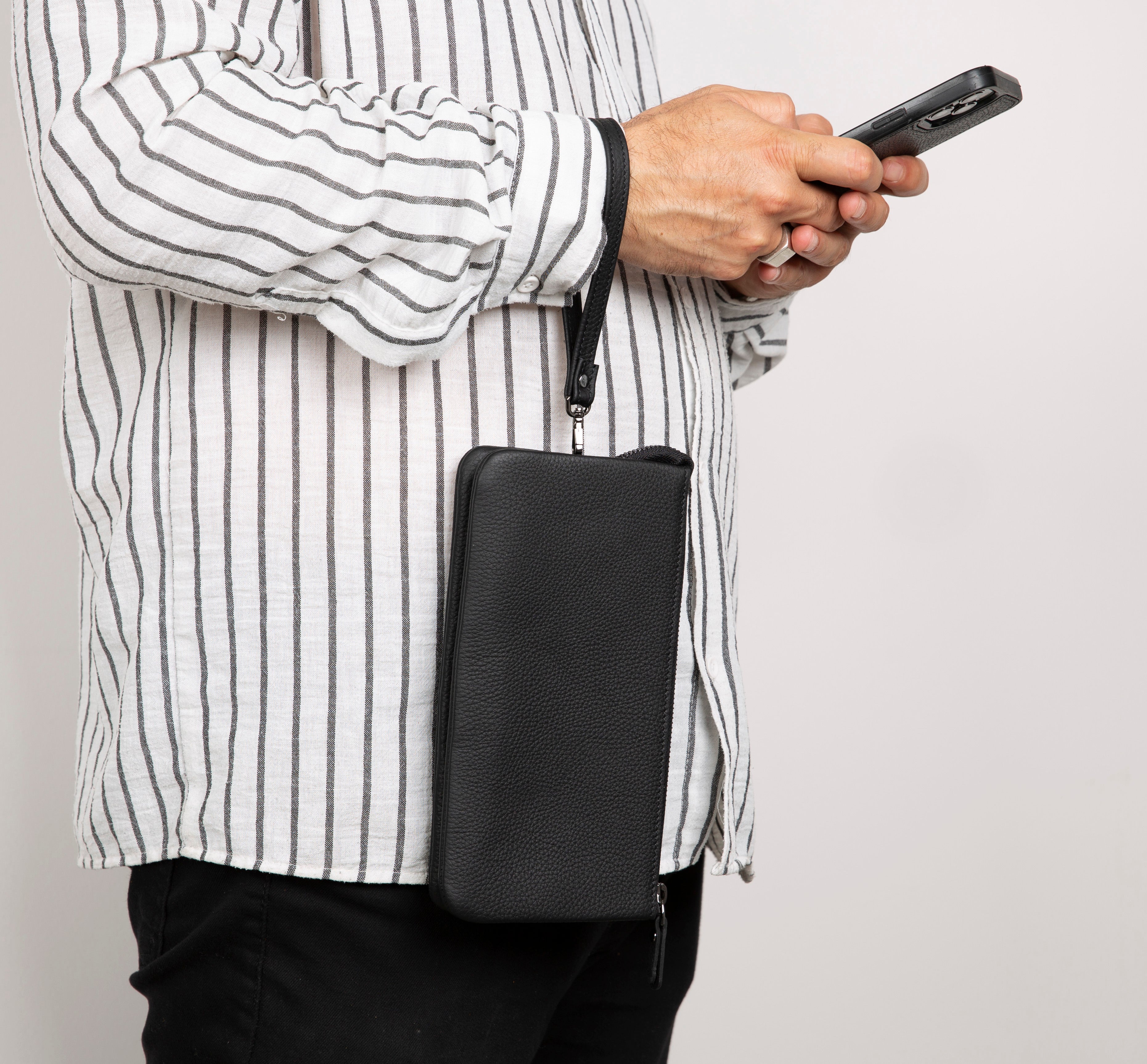 Prestige Damen Leder Tasche mit Handgelenkschlaufe (Magnetverschluss, Reissverschlussfächer)