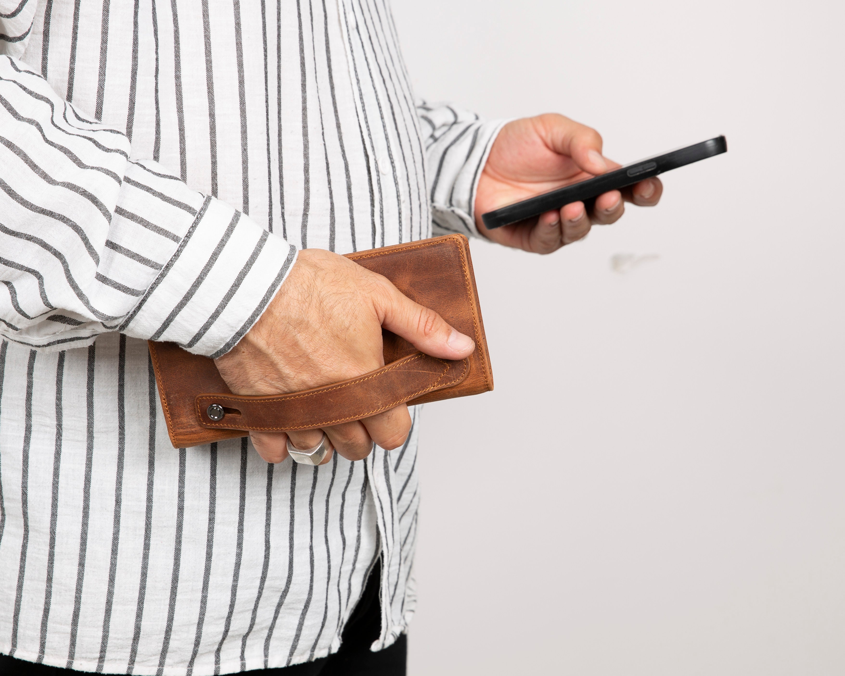 Modell Aura/ Damen Leder Geldbörse mit Handyfach