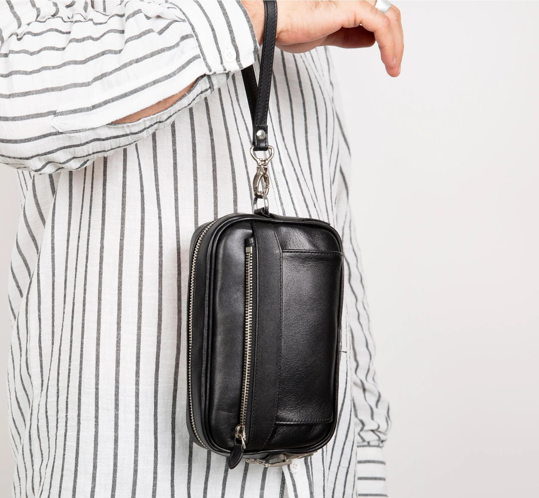 Handgelenktasche / Forge Lederhandtasche, Handtasche Schwarz