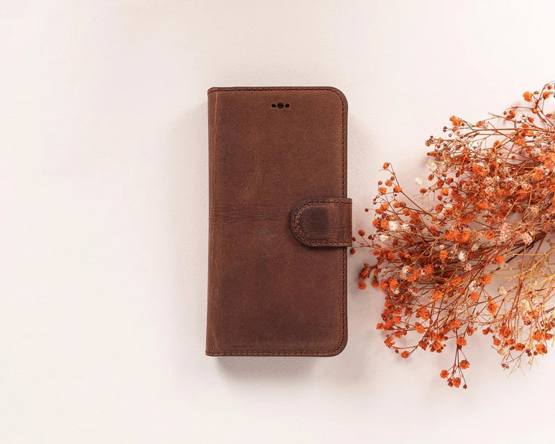 iPhone 16 abnehmbare Lederhülle mit MagSafe