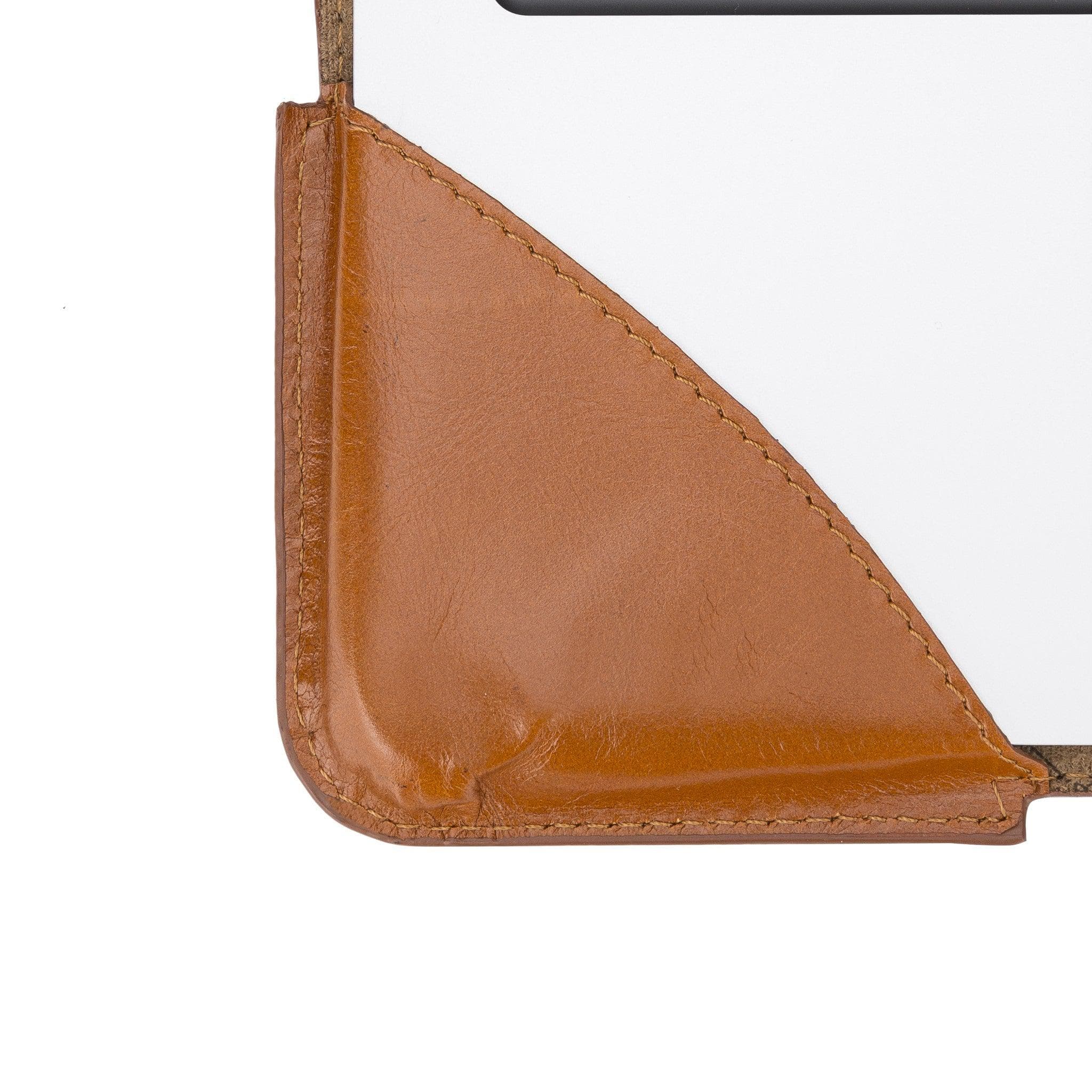 Chester Leather Sleeve for 13.3" to 16.2" Apple MacBook/Laptops Bouletta